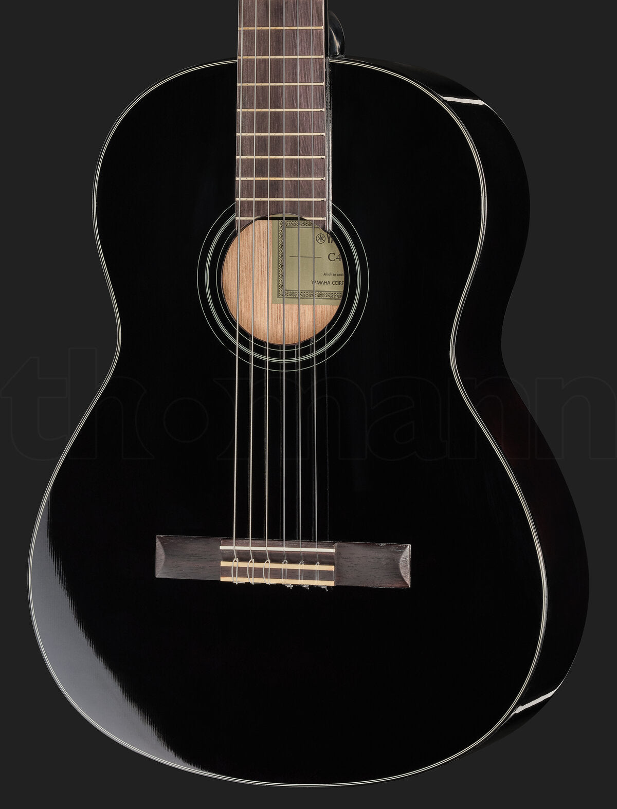 Guitarra clásica Yamaha C40 4/4 negro brillante vista frontal completa | Armonía Musical México