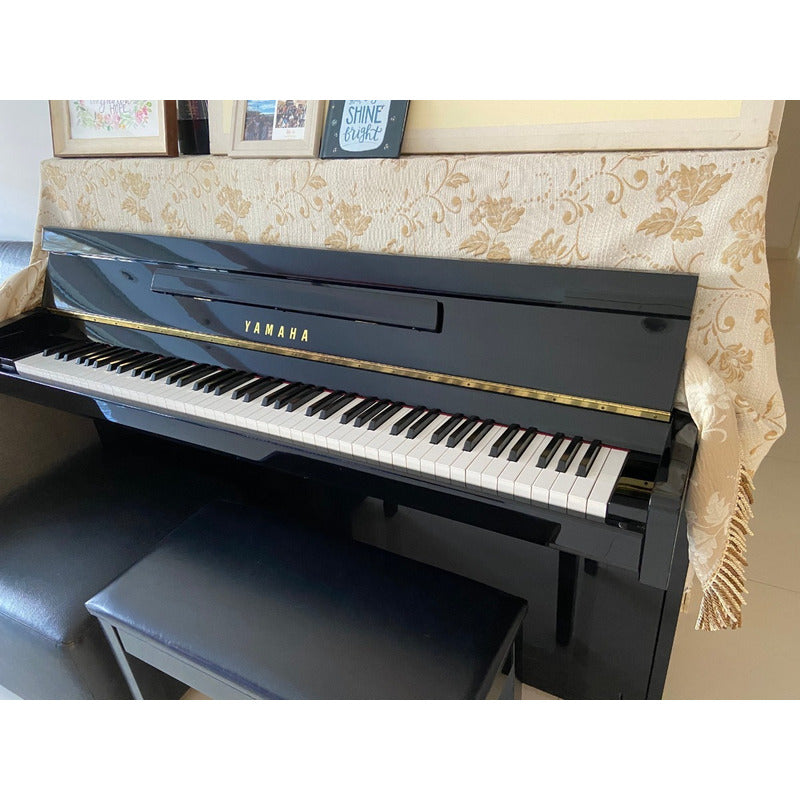 Piano Vertical Yamaha Ju109 Negro Brillante