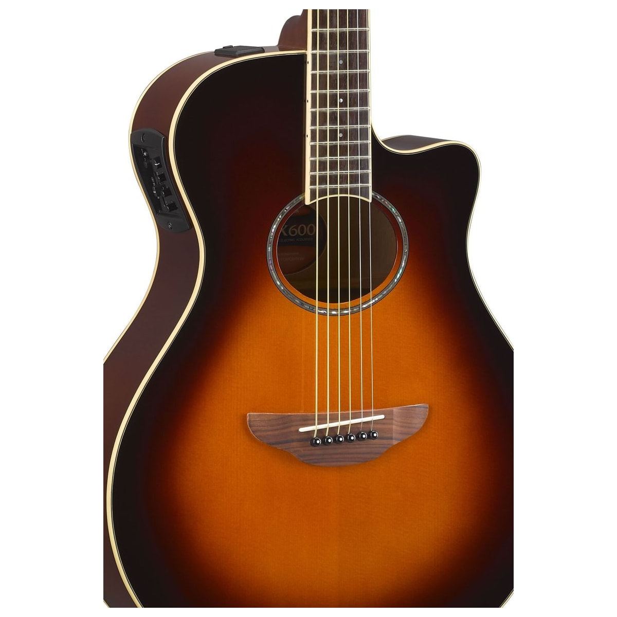 Guitarra electroacústica Yamaha APX600 Old Violin Sunburst detalle cuerpo y preamp | Armonía Musical México