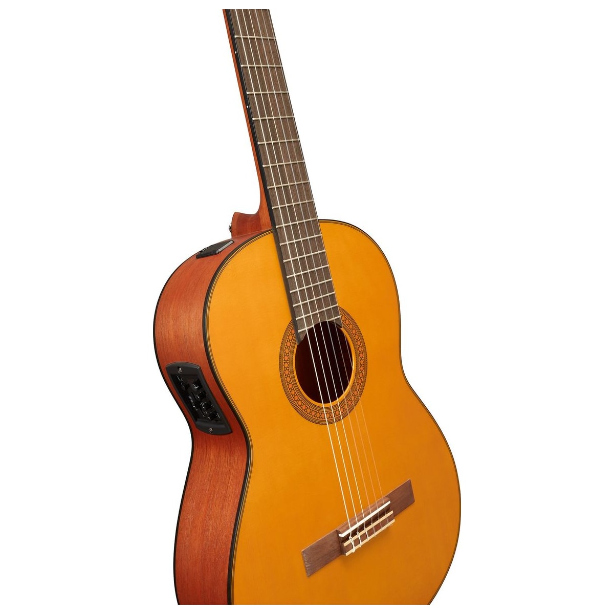 Guitarra clásica electroacústica Yamaha CGX122M Abeto vista de conjunto | Armonía Musical México