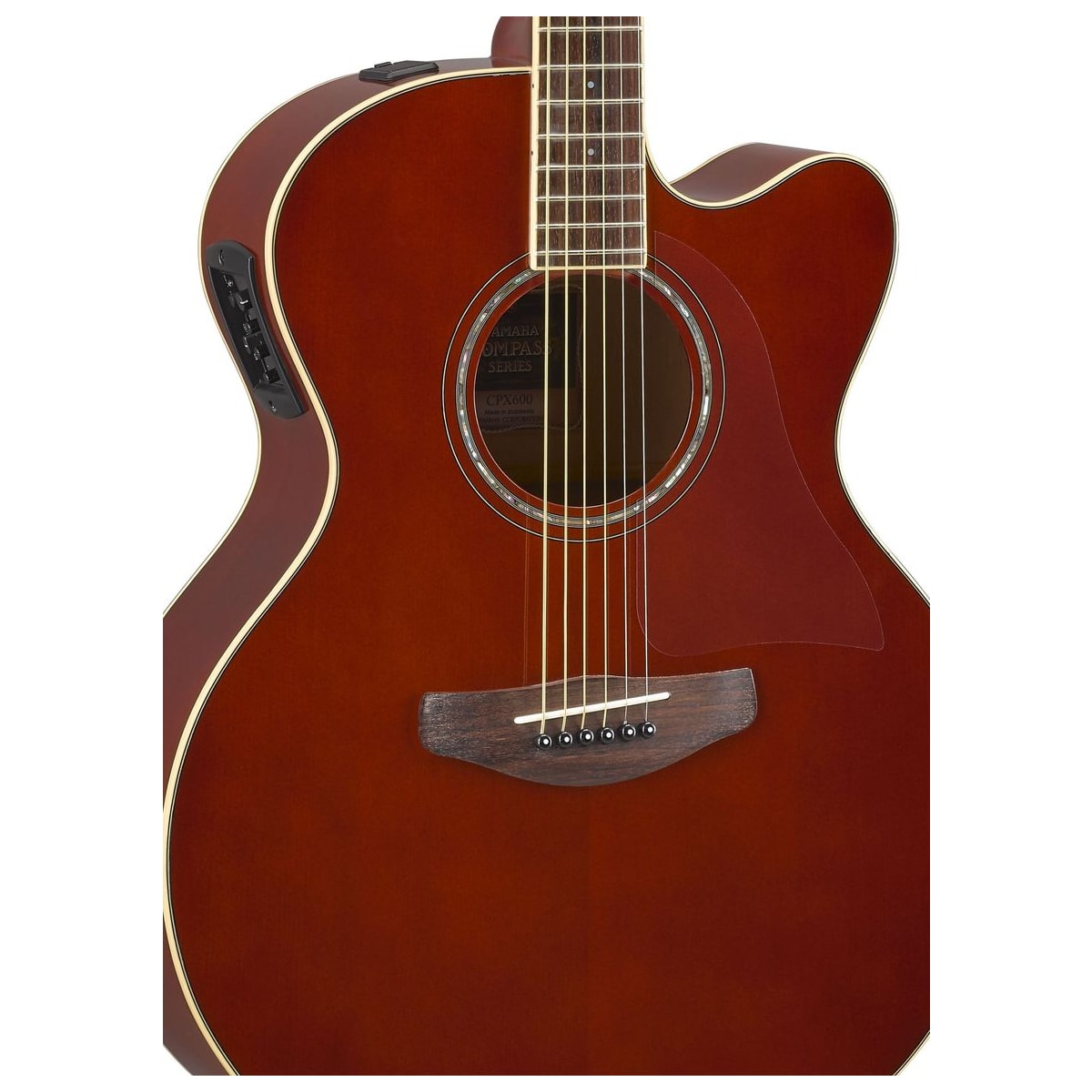 Guitarra electroacústica Yamaha CPX600 Root Beer detalle cuerpo y preamp | Armonía Musical México