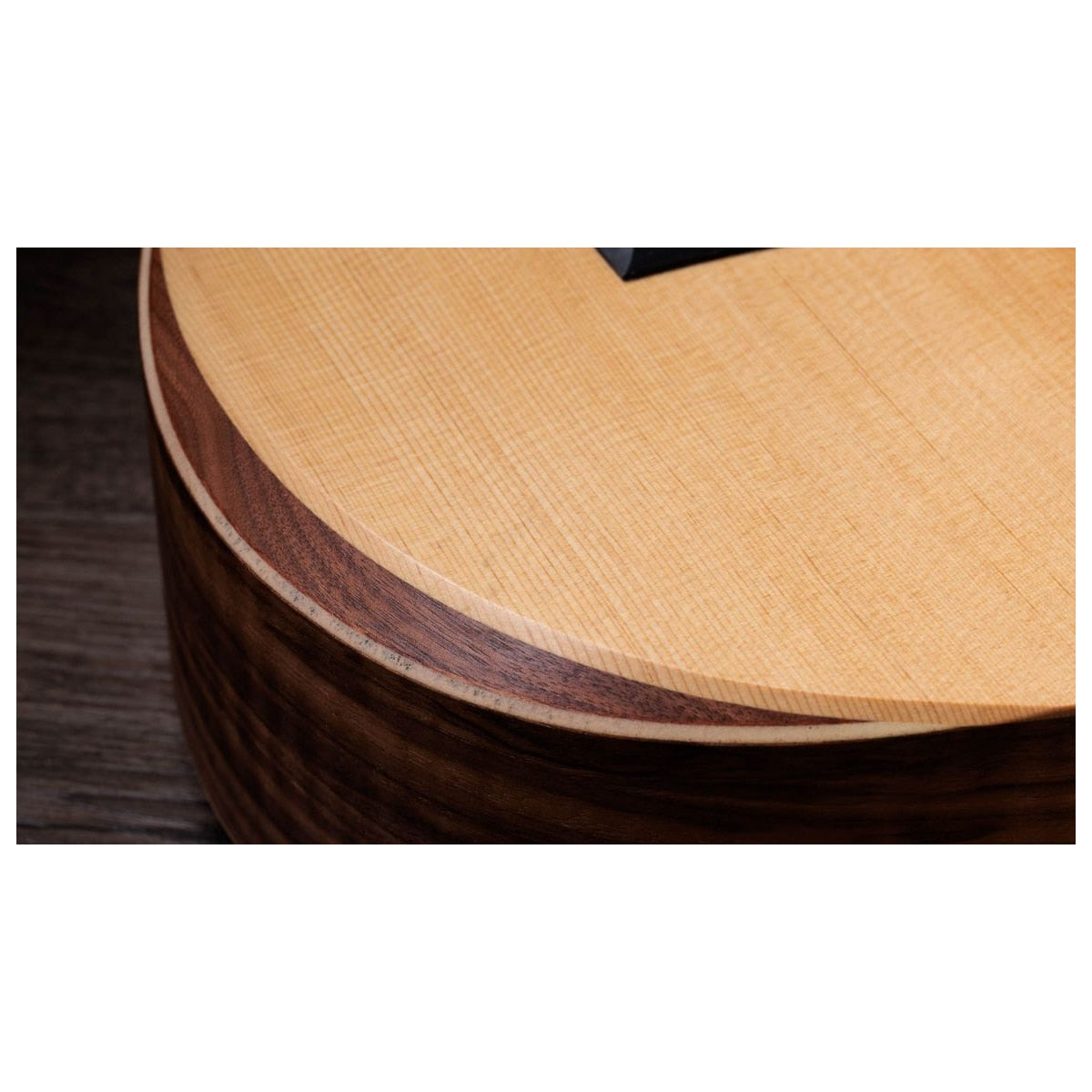 Taylor Guitars Academy 12e-N detalle cuerpo – Guitarras Electroacústicas | Armonía Musical México