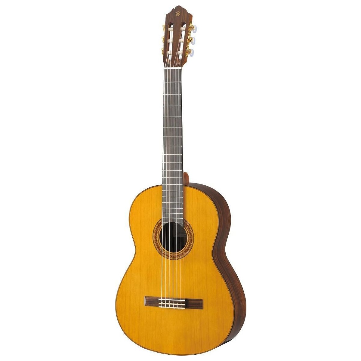 Guitarra Clásica Yamaha CG182C Tapa Sólida de Cedro y Palo de Rosa vista angular | Armonía Musical México
