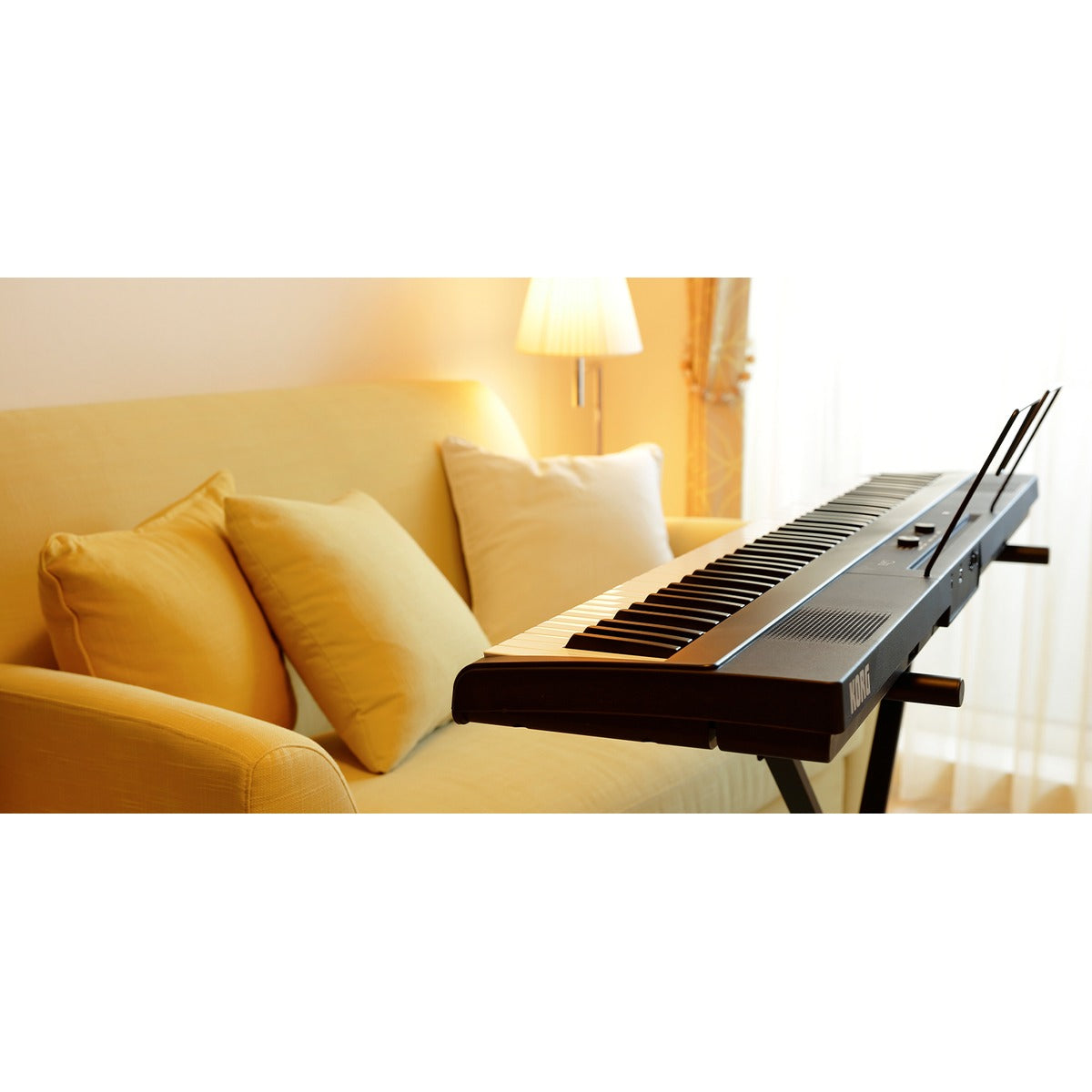 Korg Liano L1 88 Teclas Negro vista trasera | Armonía Musical México