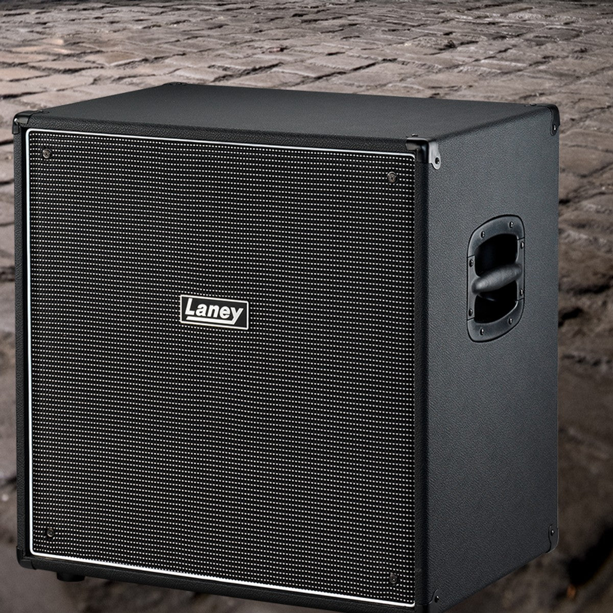 Laney DBC410-4 en uso – gabinete de bajo | Armonía Musical México