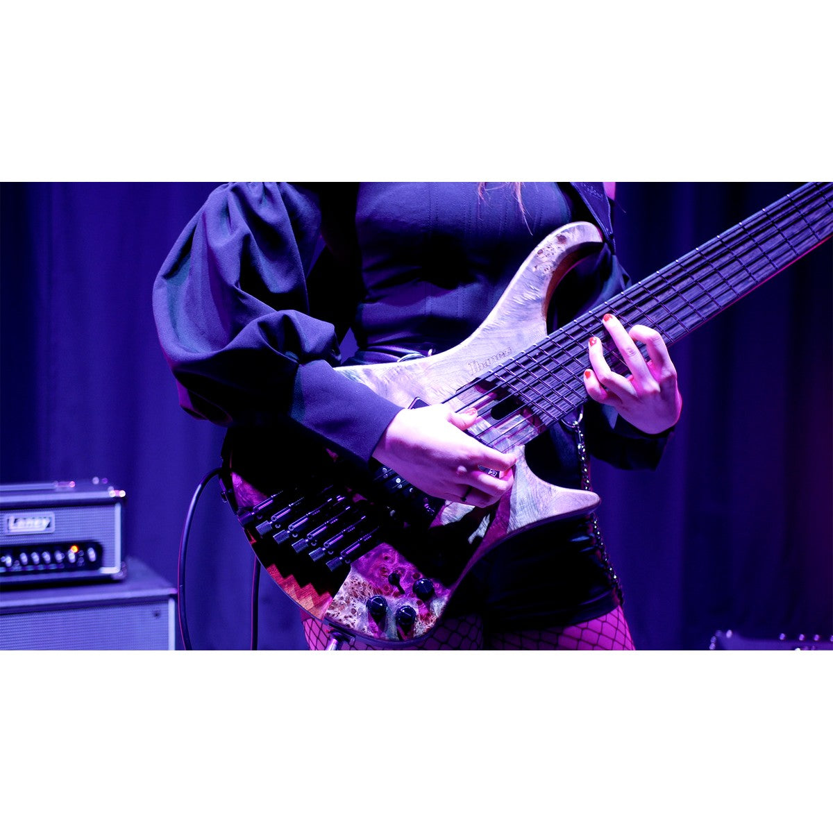Laney DBF100 detalle – amplificador de bajo | Armonía Musical México