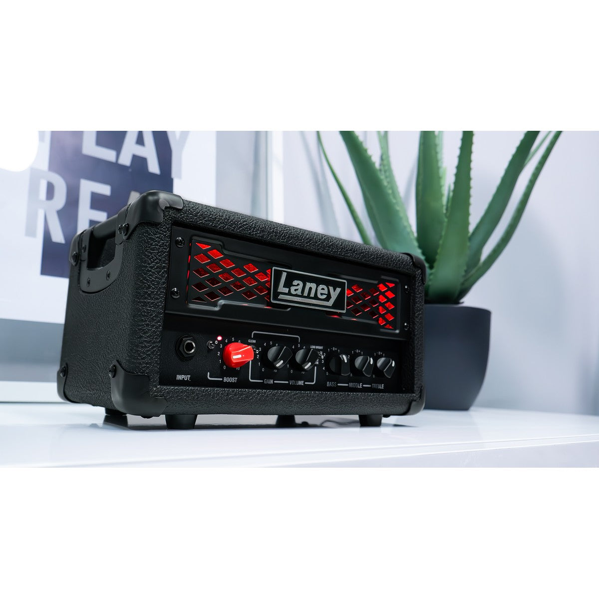 Laney IRF-LEADTOP vista superior – cabezal de guitarra | Armonía Musical México