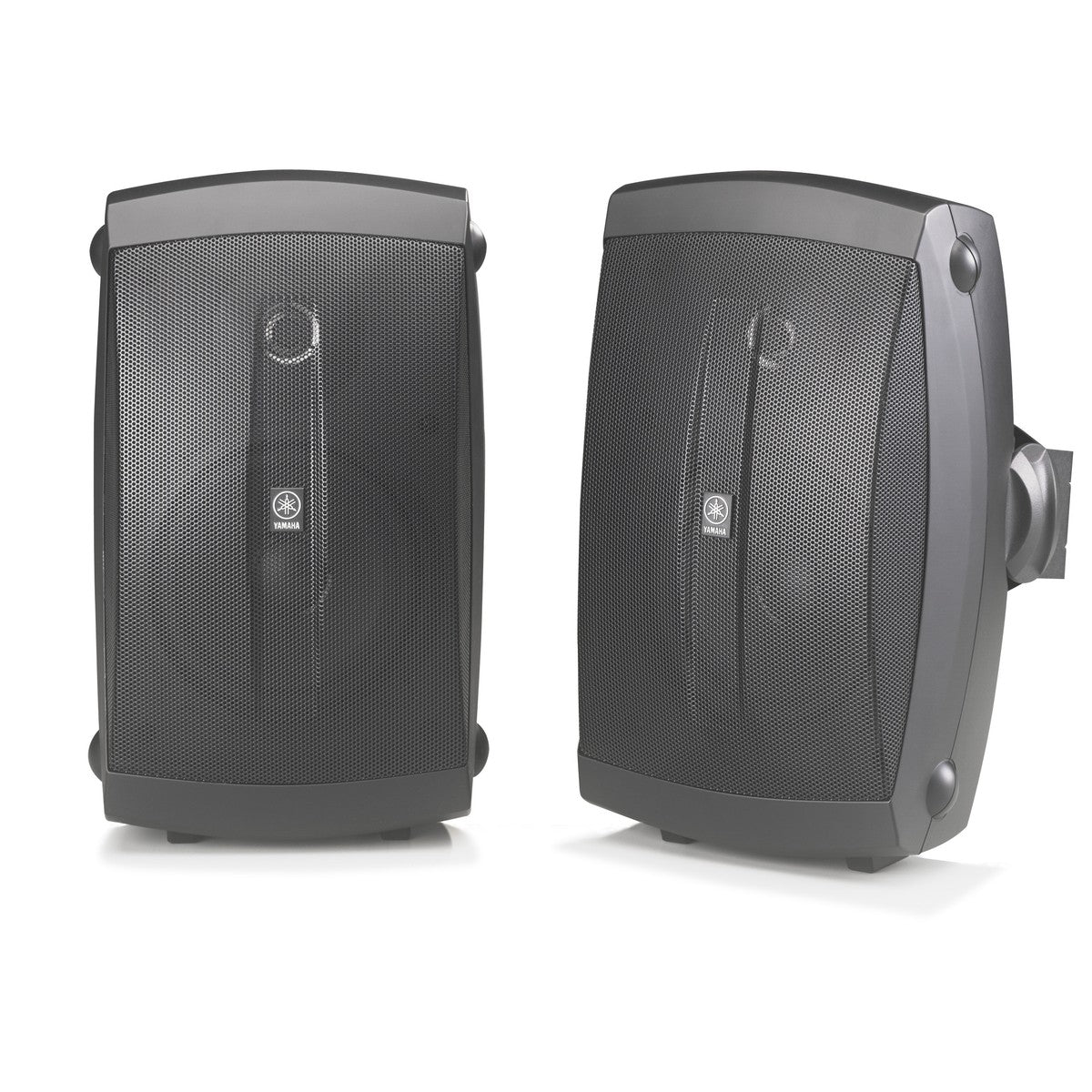 Bocinas Yamaha NS-AW150 intemperie 120W par negro vista frontal | Armonía Musical México