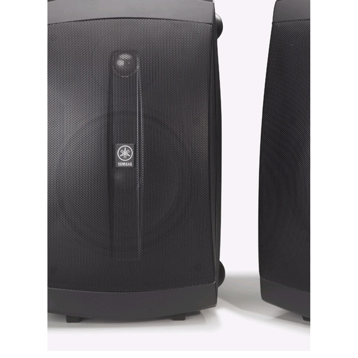 Bocina Yamaha NS-AW350 intemperie par Negro negro detalle individual con soporte | Armonía Musical México