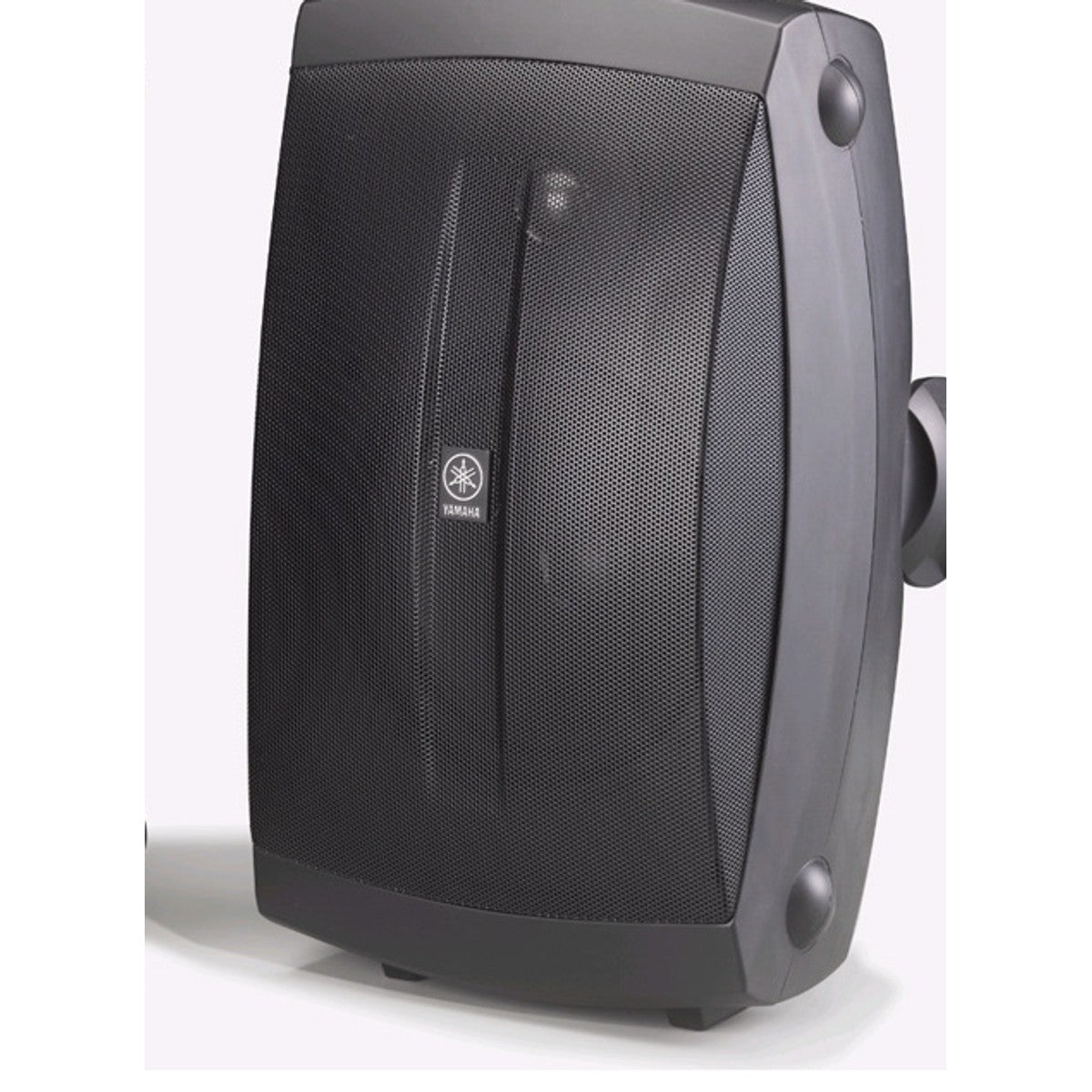 Bocina Yamaha NS-AW350 intemperie par Negro negro detalle rejilla frontal | Armonía Musical México