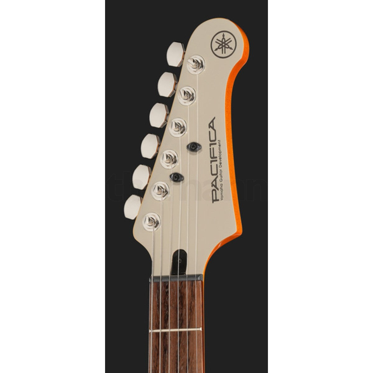 Guitarra eléctrica Yamaha PAC612VIIX Pacifica Vintage White detalle clavijero | Armonía Musical México