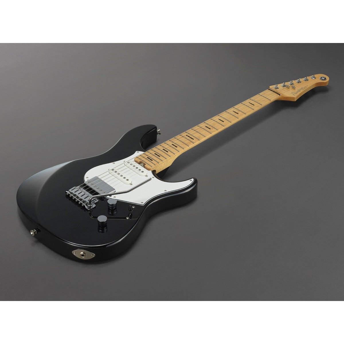 Guitarra eléctrica Yamaha PACP12M Pacifica Professional maple Black Metallic | Armonía Musical México