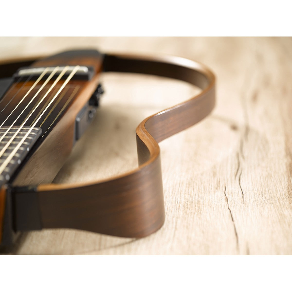 Guitarra Silent Yamaha SLG200S detalle marco desmontable | Armonía Musical México