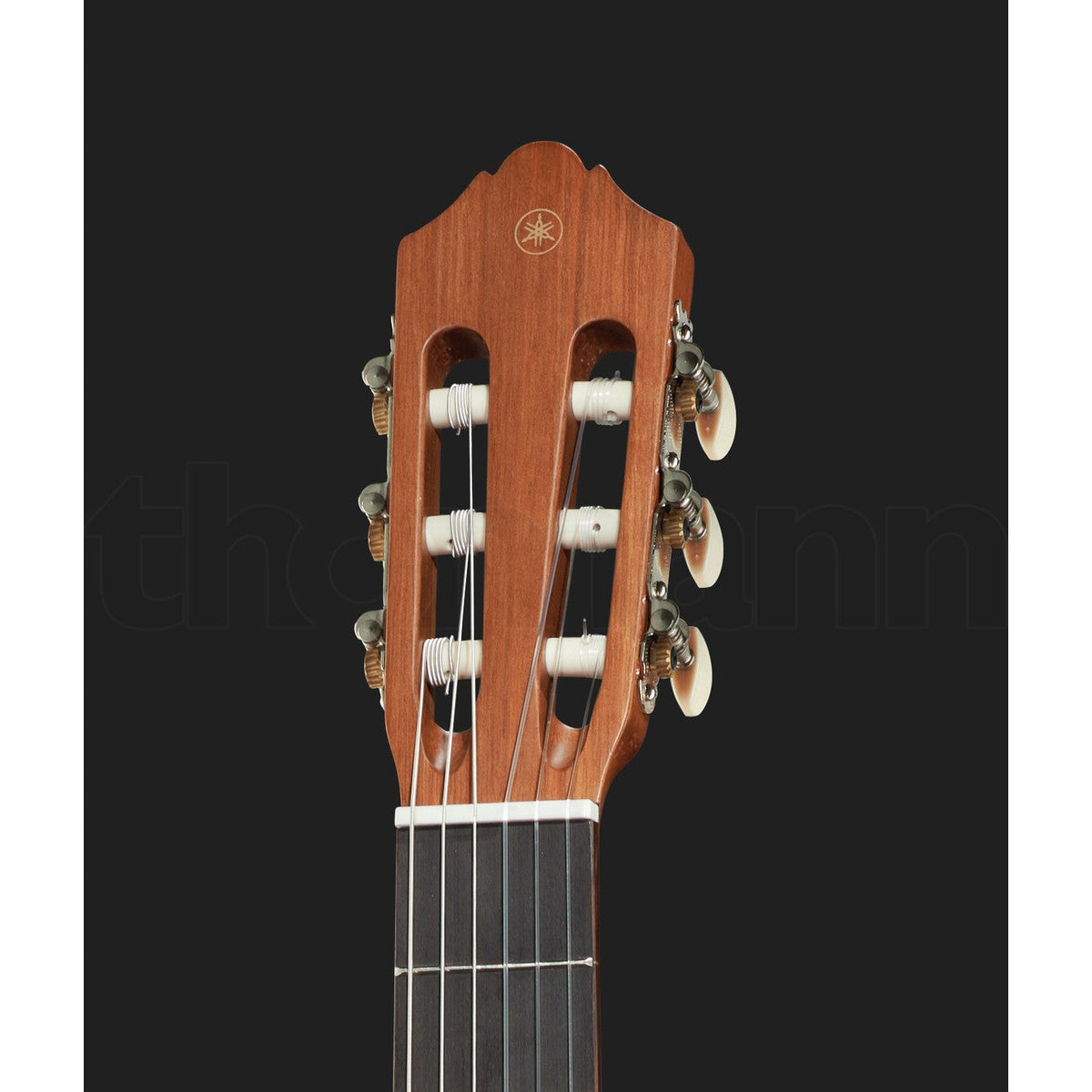 Guitarra clásica Yamaha C40M 4/4 acabado mate vista frontal completa | Armonía Musical México