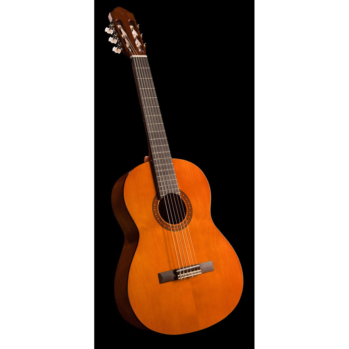 Guitarra clásica Yamaha CS40II tamaño 3/4 vista angular | Armonía Musical México