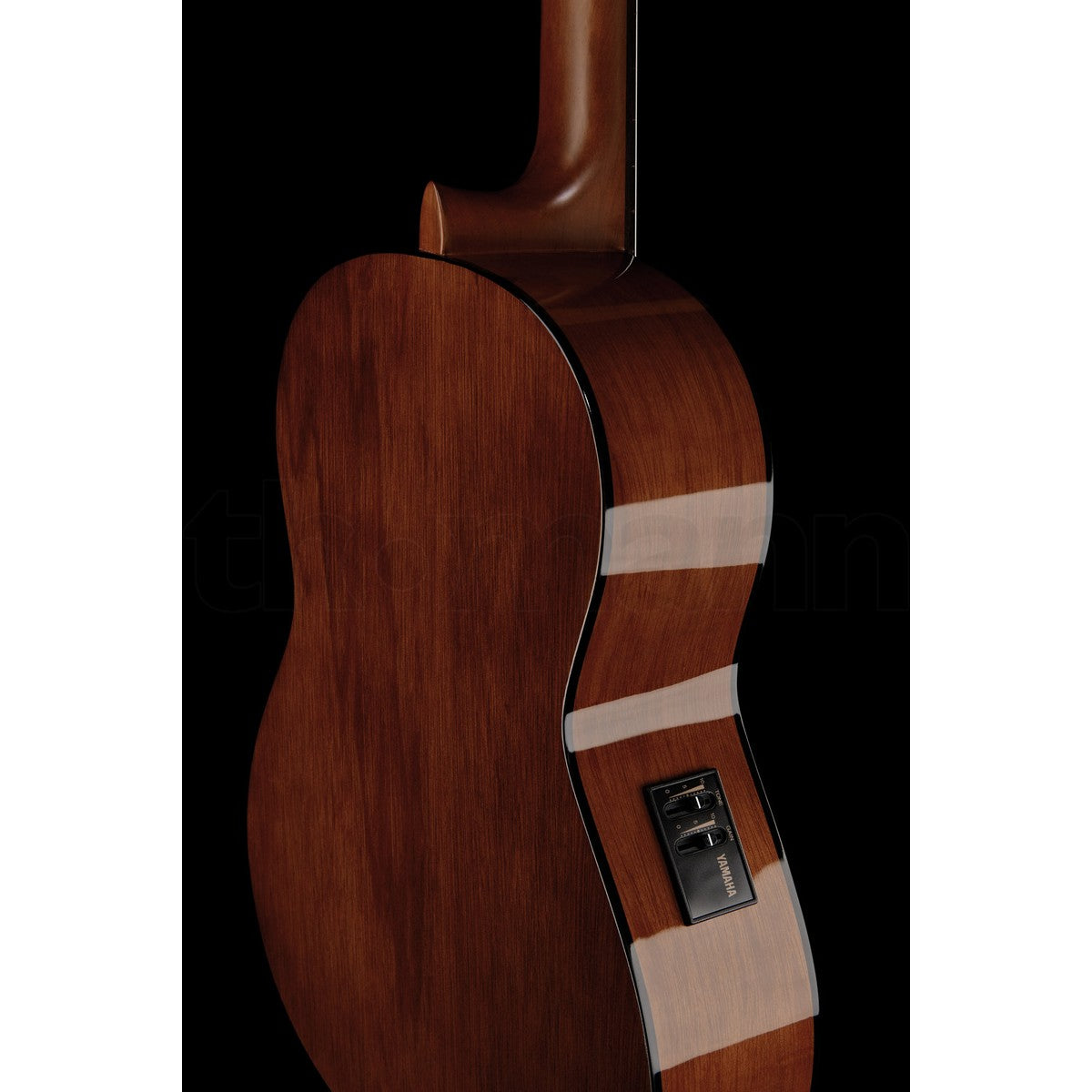 Guitarra clásica electroacústica Yamaha CX40 detalle preamp lateral | Armonía Musical México