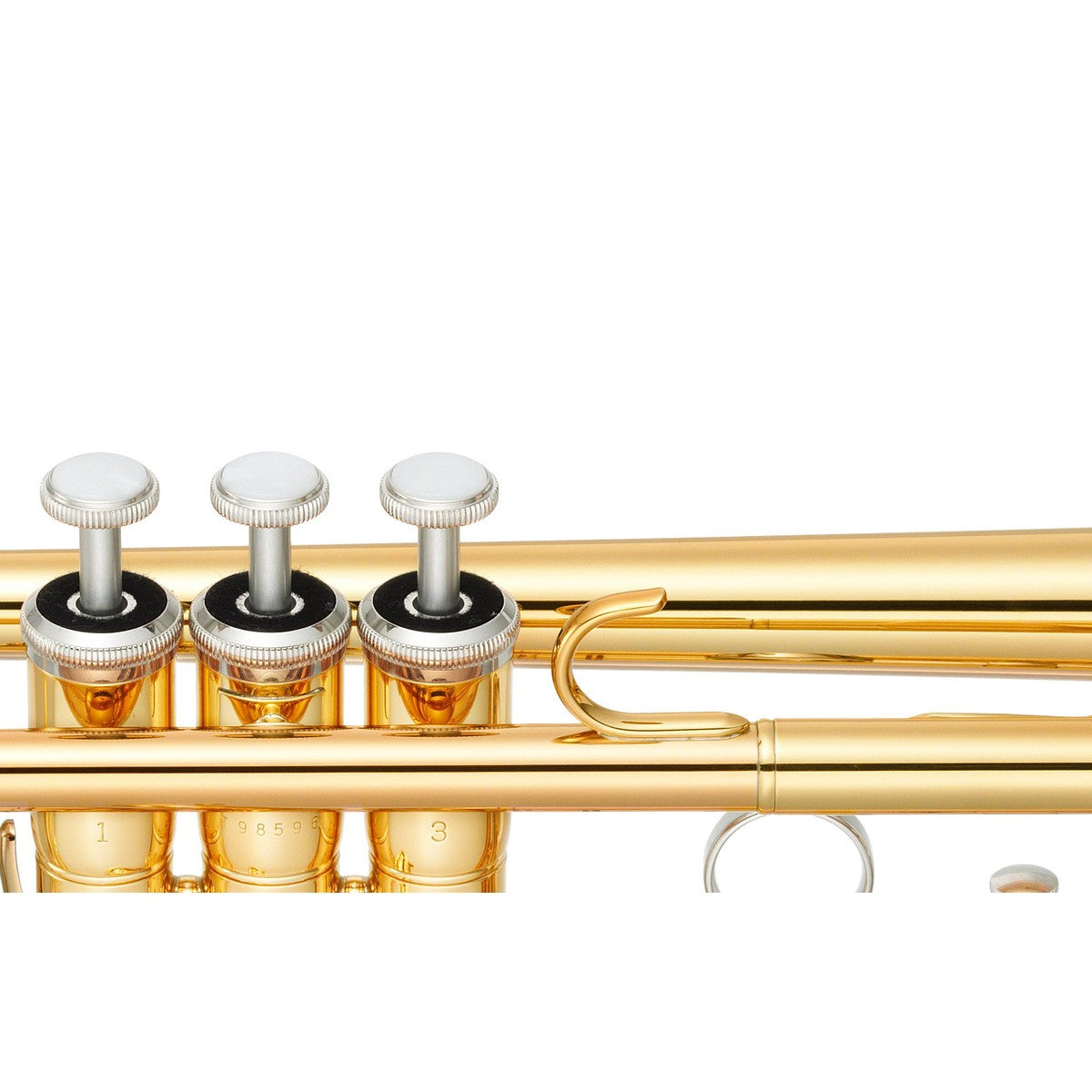 Trompeta Yamaha YTR-2330 Bb laqueada detalle válvulas y pistones | Armonía Musical México